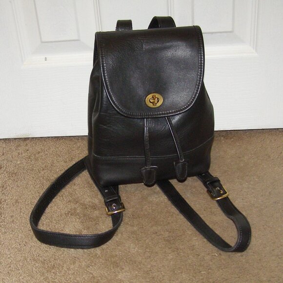 Vintage COACH black leather Backpack - Picture 1 of 14